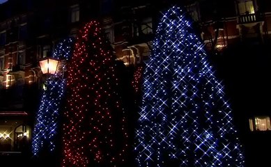 Christmas Tree Animated Wallpaper