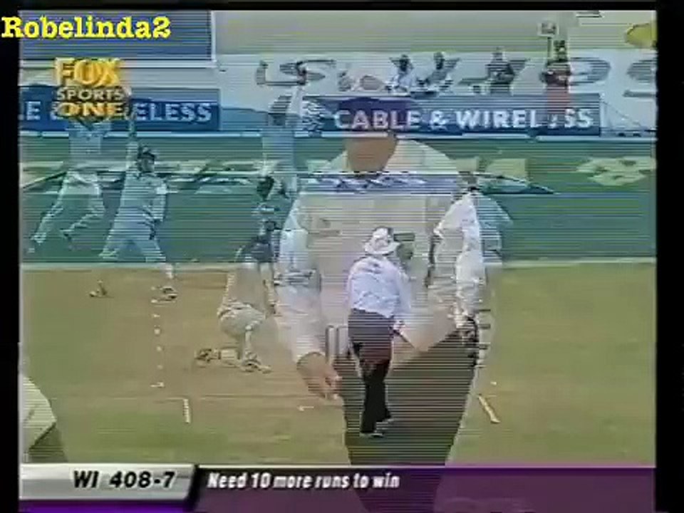 A taste of their own medicine- Aussies victim of awful umpire.Rare cricket video
