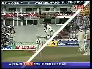 Flintoff vs Clarke.Rare cricket video