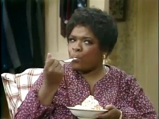 Gimme a Break S2E07 The Chief\'s Gay Evening