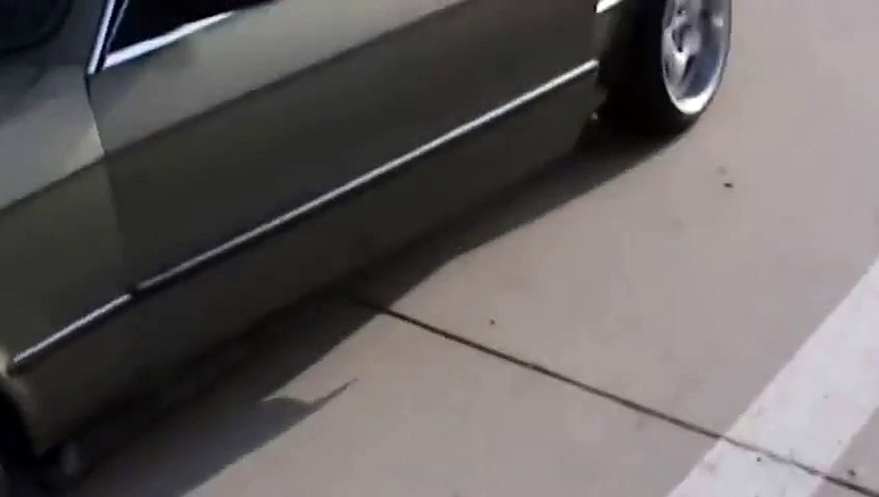 BMW E30 320i Coupe Stock Acceleration Racing Dynamics exhaust 480p by latest videos