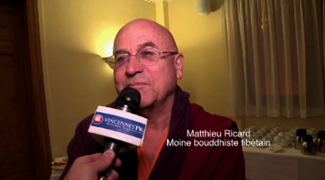 Rencontres à Vincennes avec trois amis en quête de sagesse à la Mairie de Vincennes avec Pascal Thuot.