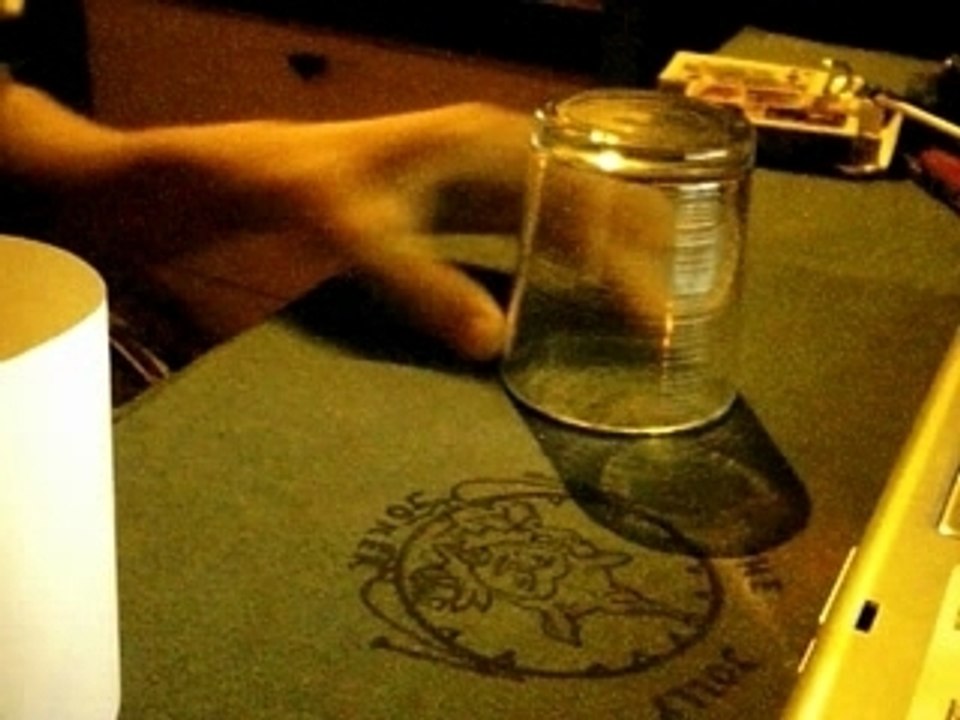 Tour de magie une piece un verre
