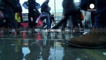 الإطلاع الدائم على البريد الإلكتروني يسبب ضغطا نفسيا