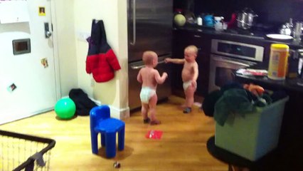 FUNNY BABY VIDEOS-Talking Twin Babies - Very Funny