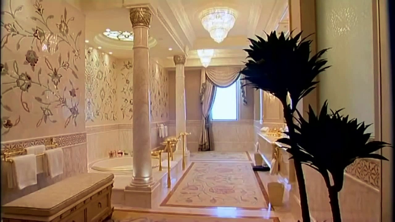 ---WORLDS MOST EXPENSIVE HOTEL - EMIRATES PALACE in ABU DHABI - LUXURY TRAVEL Inside TOUR