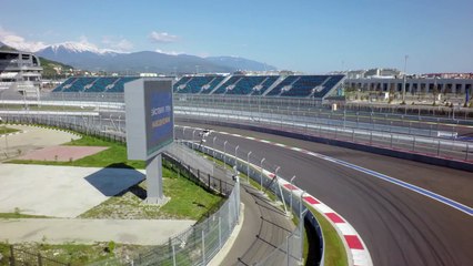 Amazing drifting around F1’s longest, fastest turn in 4K