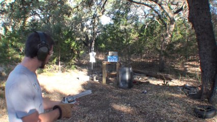 Expérience de tir avec différentes armes et balles