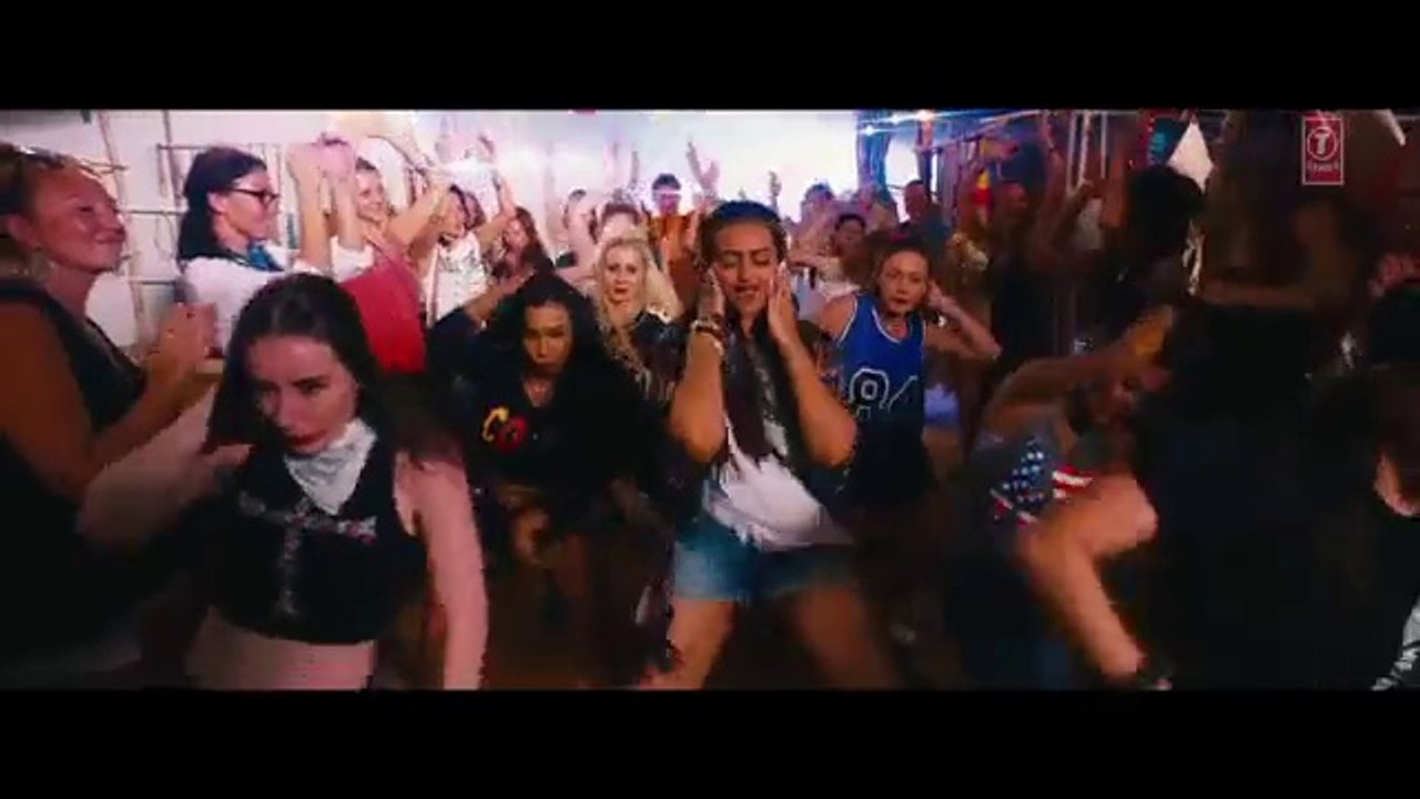 'Aaj Mood Ishqholic Hai' Full Video Song _ Sonakshi Sinha, Meet Bros _ T-Series