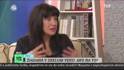 Un cuisinier se fait un rail de coke à la TV