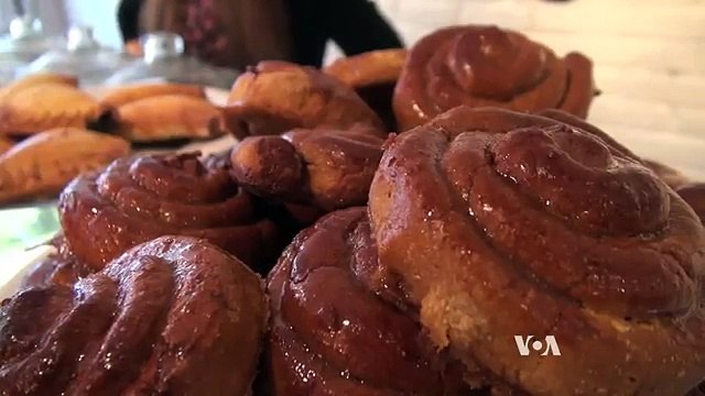 'Dog Chef' Creates Healthy Meals for Canines (News World)