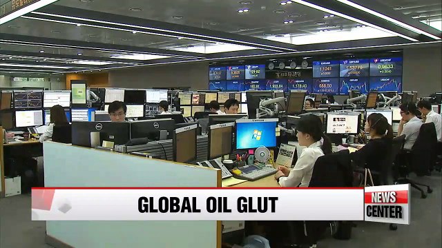 Asian stocks plunge as oil price concerns heighten