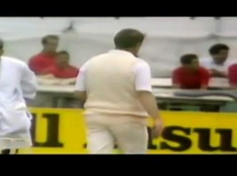Kapil Dev 4 sixes in a row (To avoid Follow On).Rare cricket video