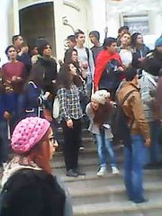 وقفة احتجاجية ضد ناجي جلول اثر تعديلاته الأخيرة