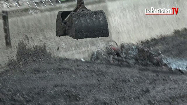 Un drone, un WC, une moto... les trésors insolites repêchés au fond du Canal Saint-Martin