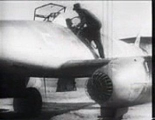 Aviation - WWII - Messerschmitt Me-262 vs B-17