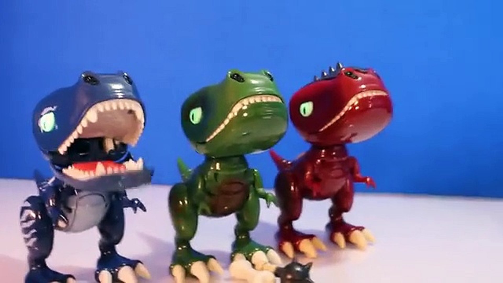 ⁣MIPOSAUR vs ZOOMER Robotic Dinosaur Toy | Pet Dino Fight  | HOT Christmas Toys Toypals.tv