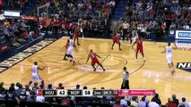 Ryan Anderson Soars for the Two Hand Slam!