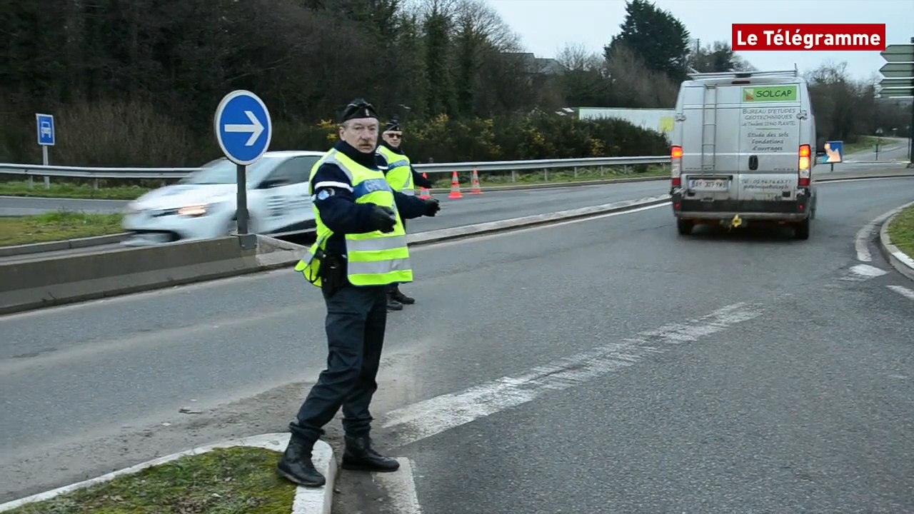 Châtelaudren (22). Circulation fluide sur la déviation