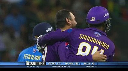 Saqlain Mushtaq bowled Sachin Tendulkar in all stars match USA
