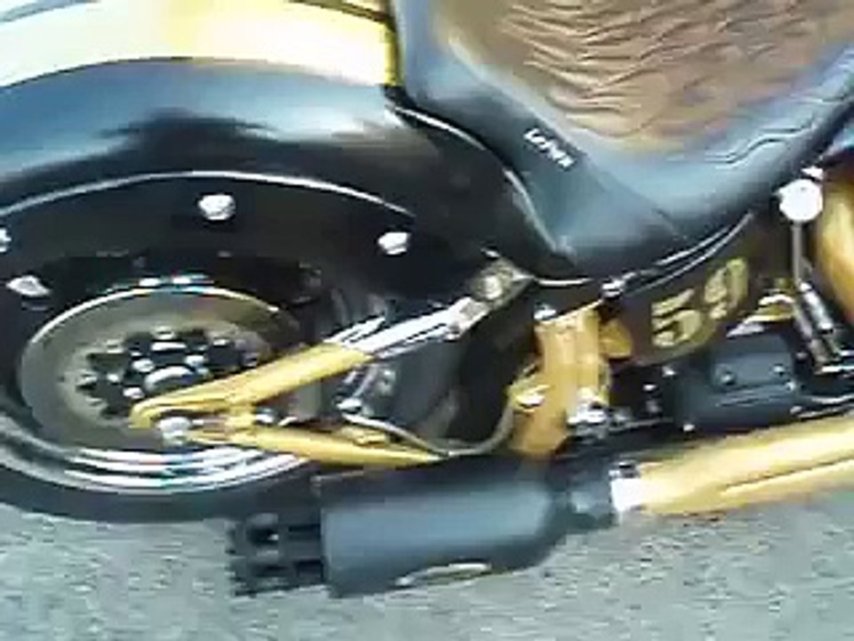 BIKE-Tail gunner Exhaust Moves!!
