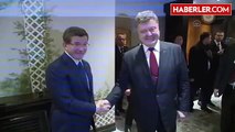Davutoğlu, Ukrayna Devlet Başkanı Poroşenko ile Bir Araya Geldi