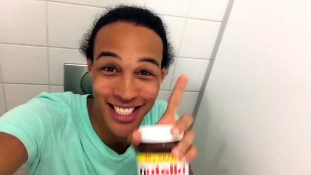 MDR - la blague du nuttela aux toilettes! x)