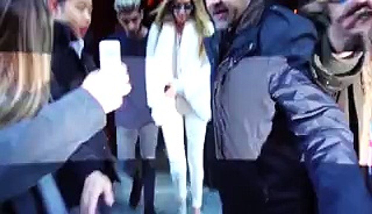 Gigi Hadid's Phone Reveals How Serious Things Are With Zayn Malik - Video Dailymotion