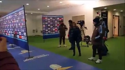 Biglia lascia l'Olimpico in barella dopo Lazio-Juventus