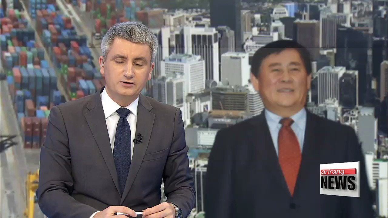 Former finance minister stresses political reform