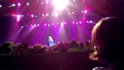 «Дай мне руку» (без начала) А.Бон (Москва, Crocus, 29.05.2015) (Баркевич Елена)