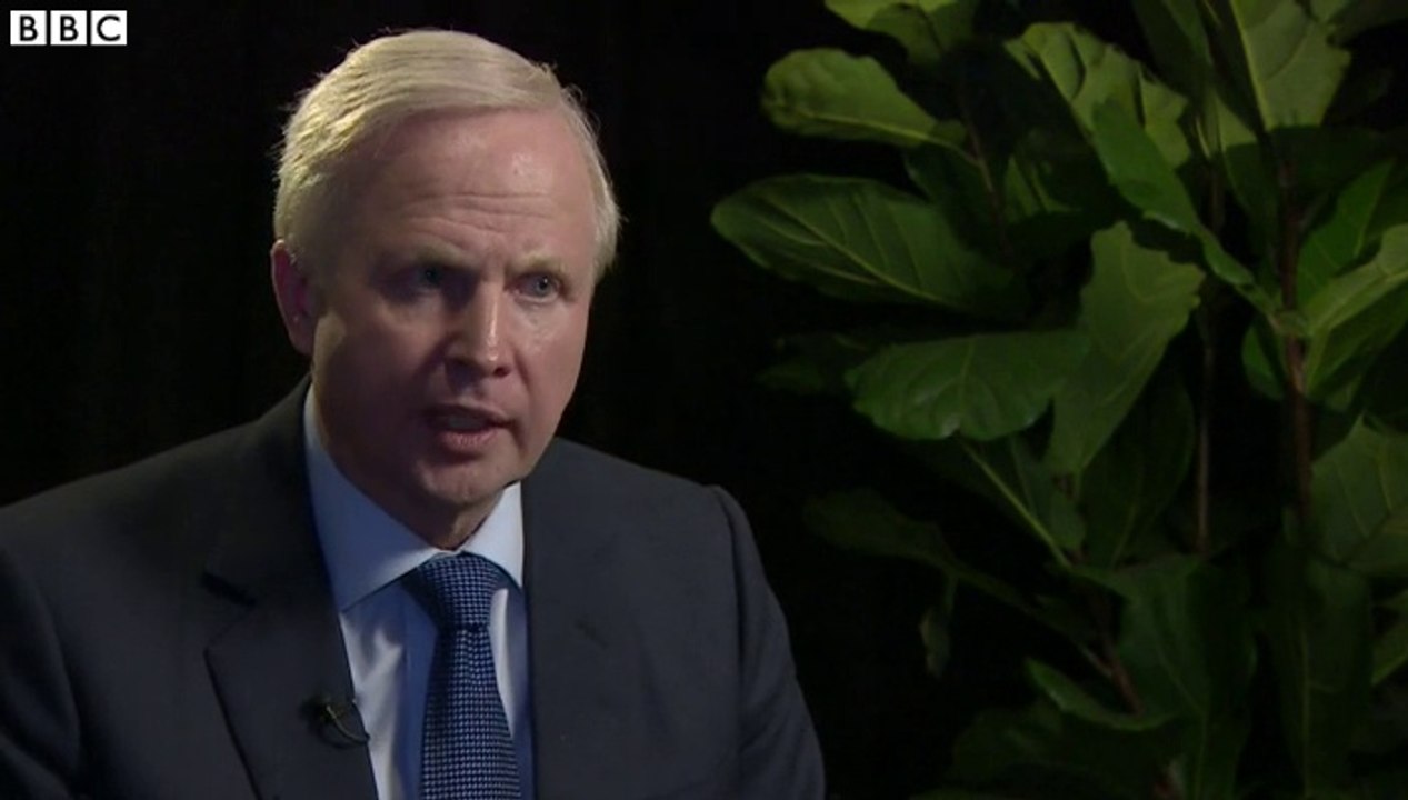 Stock markets tumble as oil price drop continues