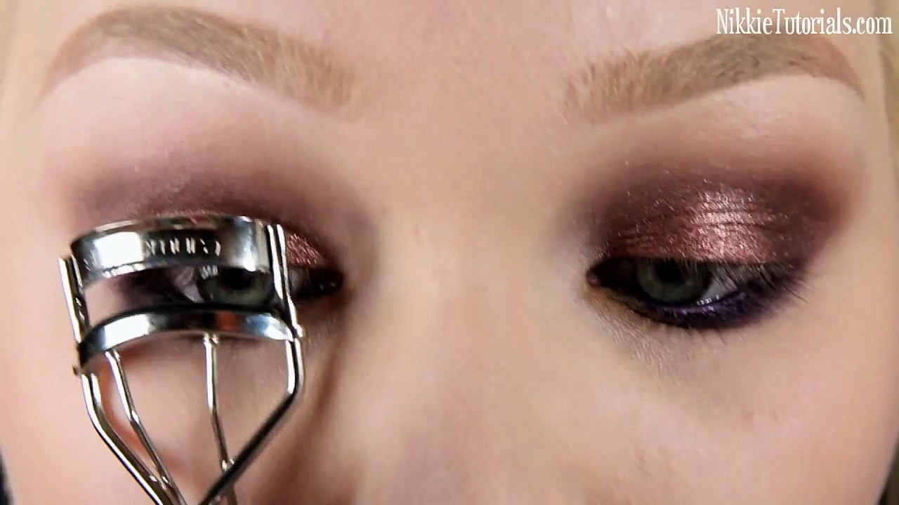 Quick Tip: How to make your own Colored Mascara!