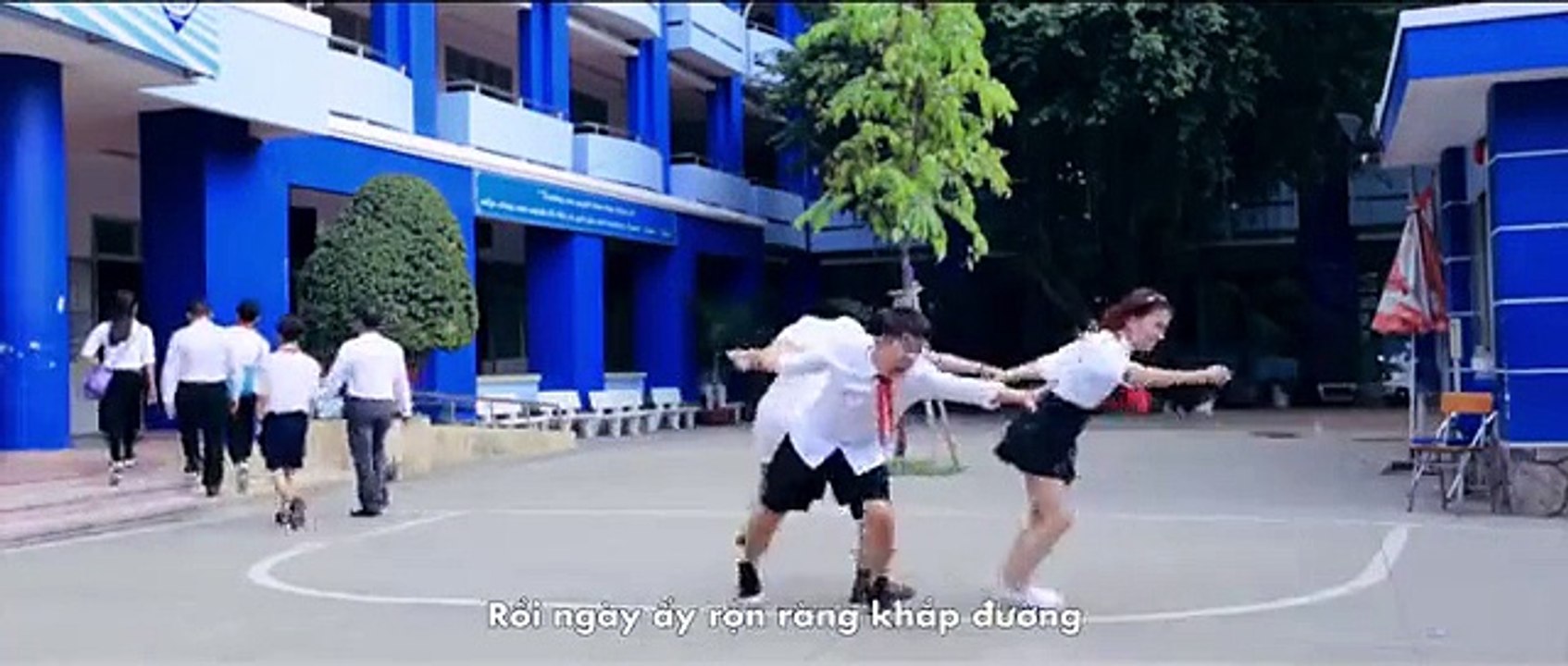 Thích Ăn Phở, Củ Tỏi, Ngọc Thảo – Con Người Ta Parody