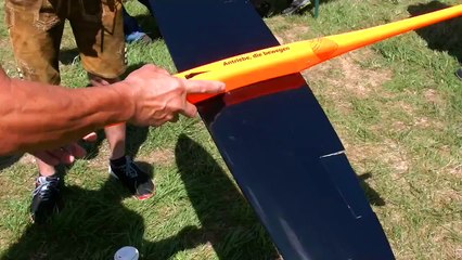 423 KMH 263 MPH 8S RC SPEEDER 1200KV 7X9 SPEED WORLD RECORD ATTEMPT BALLENSTEDT JULY 2015