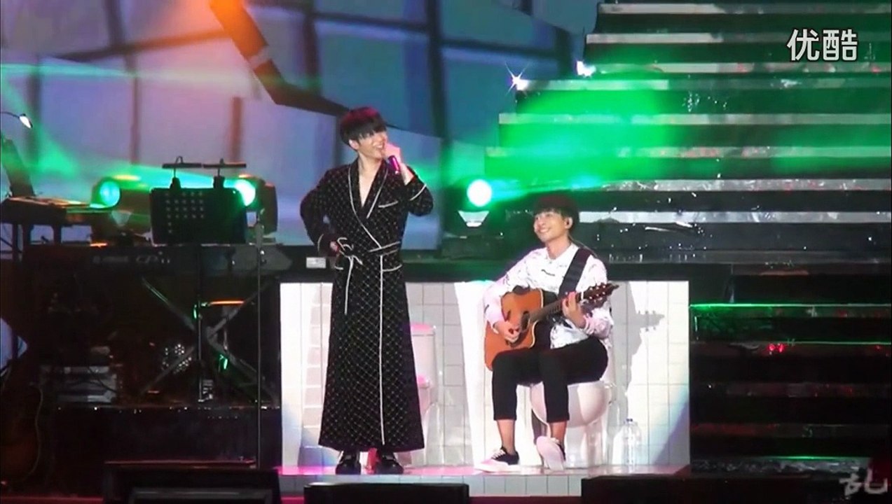 Chenyu Hua华晨宇撩妹片段