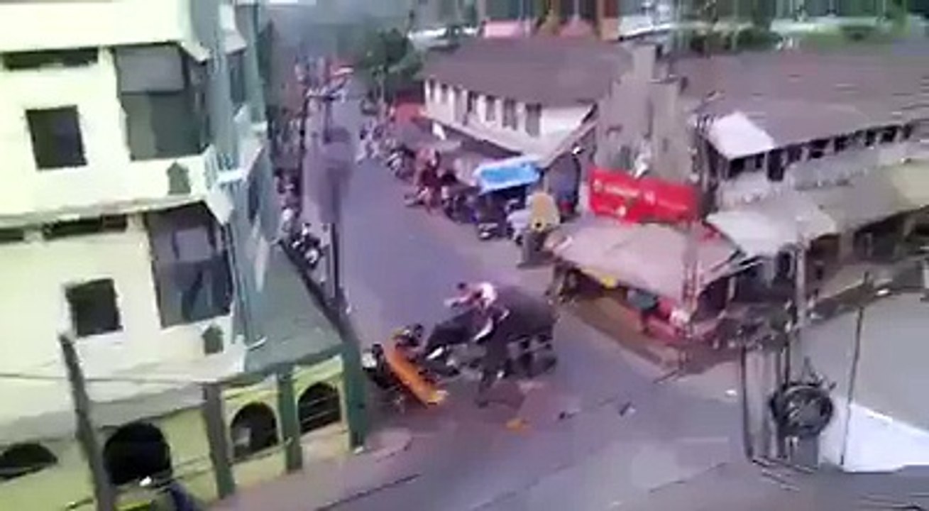 Dangerous Elephant in Public