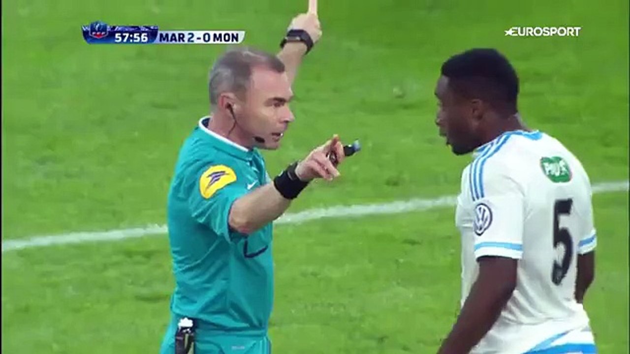 Quand Djadjedje se fait remonter les bretelles par Mandanda !