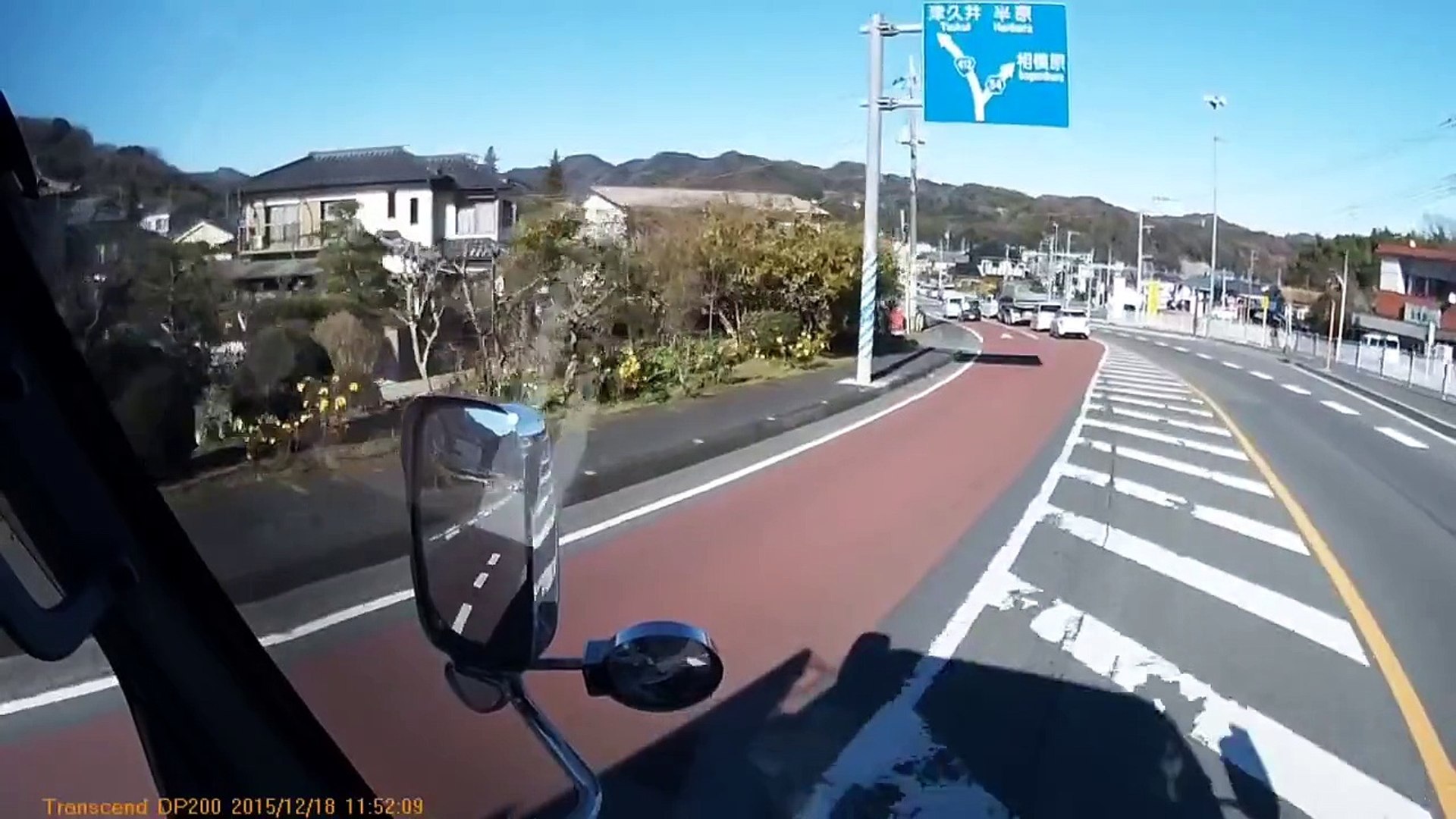 箱根事故 トレーラーが橋から転落炎上した死亡事故の衝撃瞬間映像 Dailymotion Video