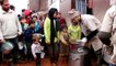 Küchen-Bus versorgt tausende Syrer im Flüchtlingslager Atma
