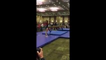 Une gymnaste amputée d'une jambe fait une incroyable prestation