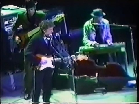 Bob Dylan in concert 1998 - Man in the Long Black Coat