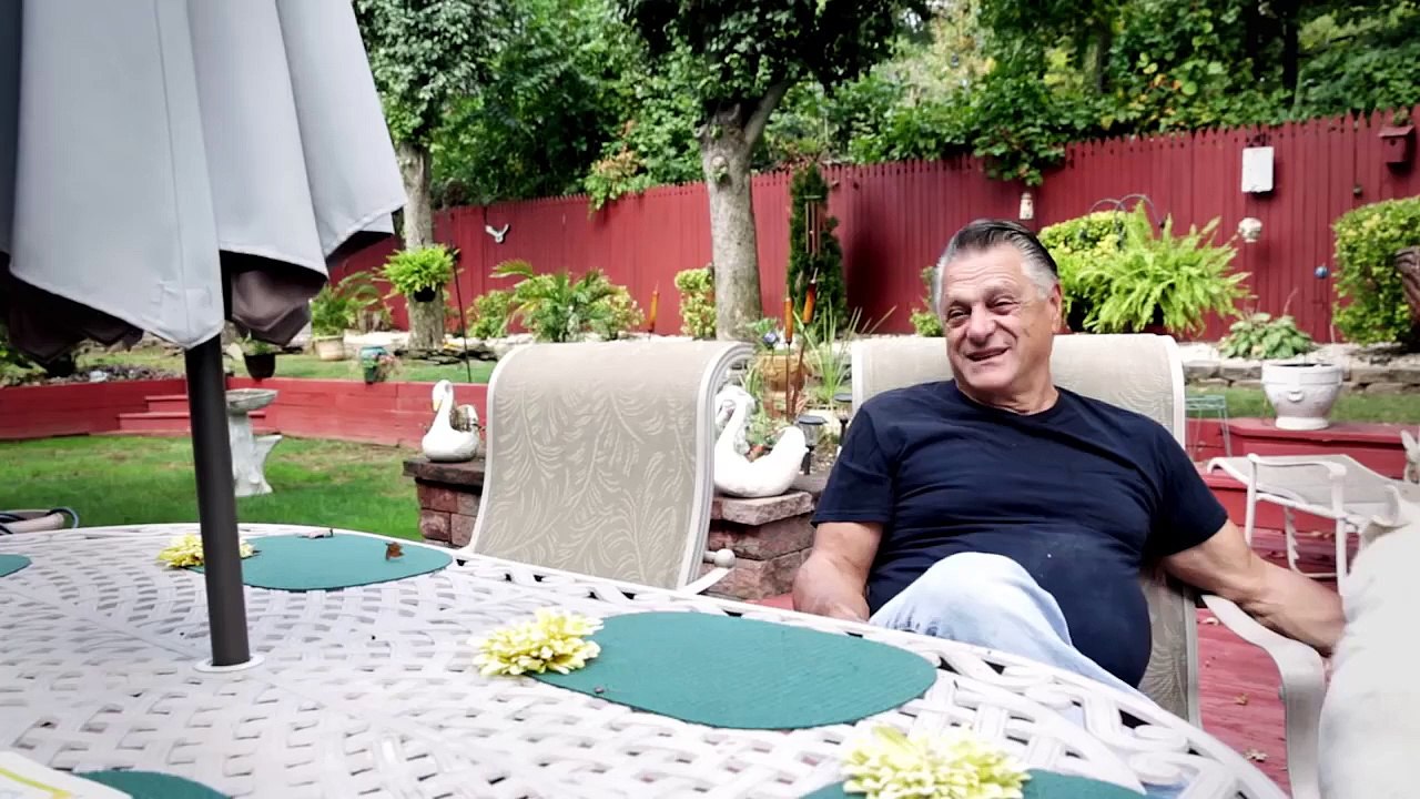 NYC hakkında Kısa bir Belgesel Güvercin meraklısı. / A Short Documentary on NYC's  Pigeon fancier