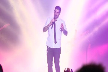 Melendi cumple 37 años a punto de ser papá de nuevo
