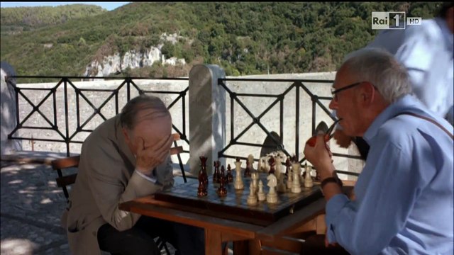 Don Matteo 9x00 El viaje del oficial Cecchini (Primera parte) V.O.S.E.