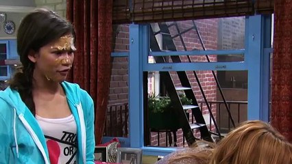 Shake It Up S03E06 Home Alone It Up