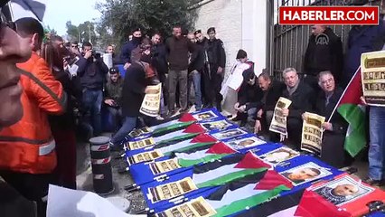 Cenazeleri Teslim Edilmeyen Filistinliler İçin Gösteri Düzenlendi