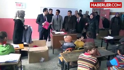 Suriyeli Öğrencilere Karne Hediyesi