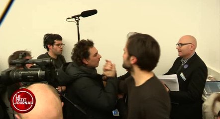 La bagarre entre journalistes à l'Assemblée Nationale pour Pamela Anderson ! - ZAPPING TÉLÉ DU 21/01/2016