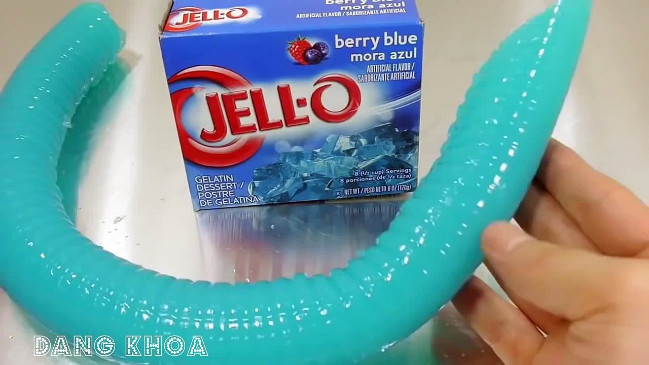 Trò chơi làm bánh hình sâu khổng lồ bằng thạch JELLO rất độc đáo